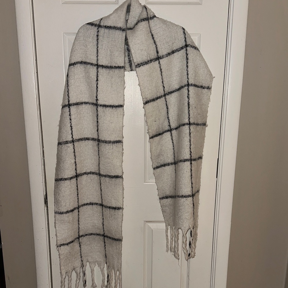 a new day White and Black Checkered Throw